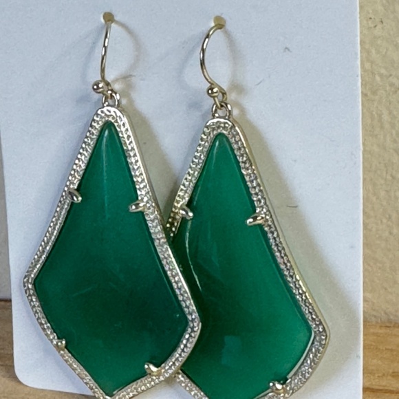 Kendra Scott Green Chalcedony Translucent Alexandra Earrings NWOT - Picture 2 of 5